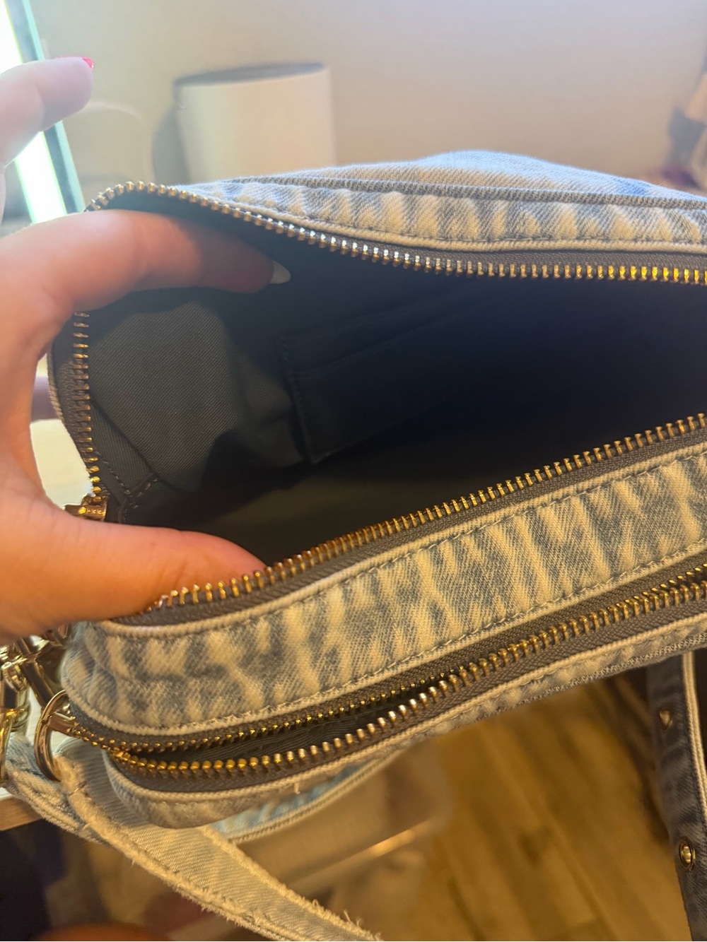 Coach Loved Denim Carey - Picture 4 of 6